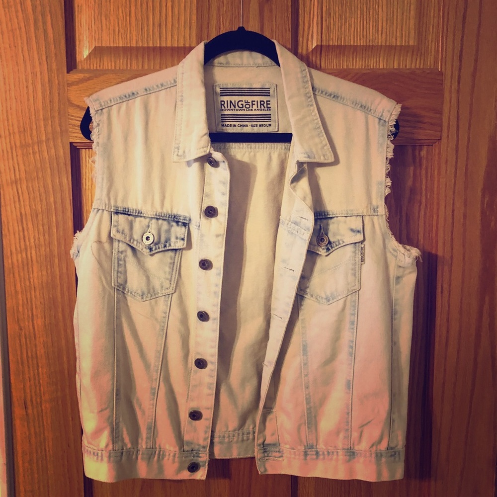 Men’s Ring of Fire Acid Wash Jean Vest NWOT